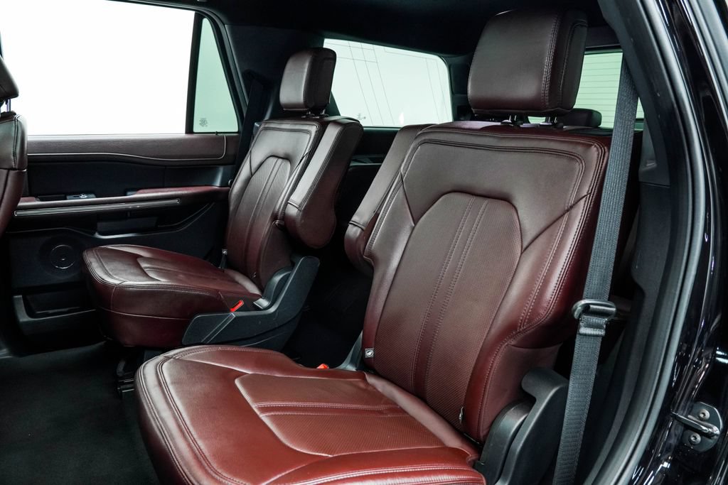Used 2023 Ford Expedition Limited RWD image 18