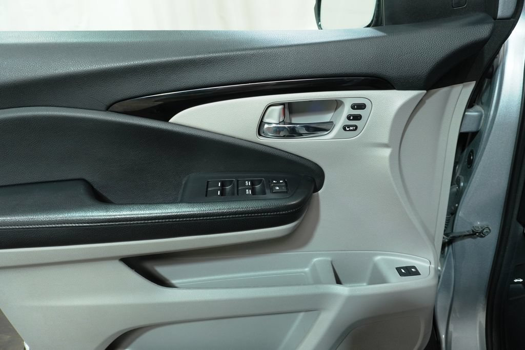 Used 2019 Honda Pilot Elite image 27