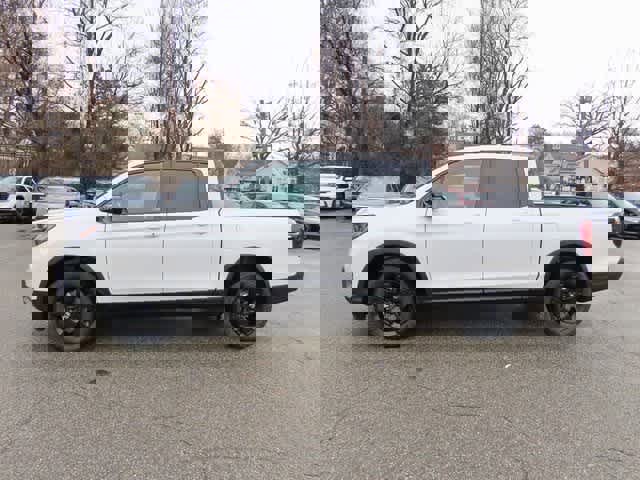 New 2025 Honda Ridgeline Black Edition image 3