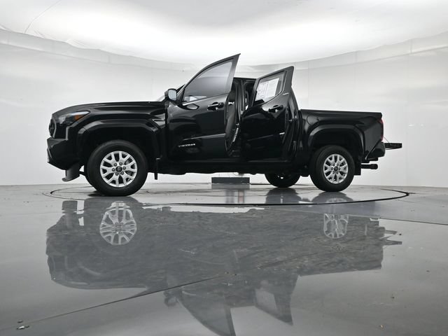 Used 2024 Toyota Tacoma SR5 AWD/4WD image 54