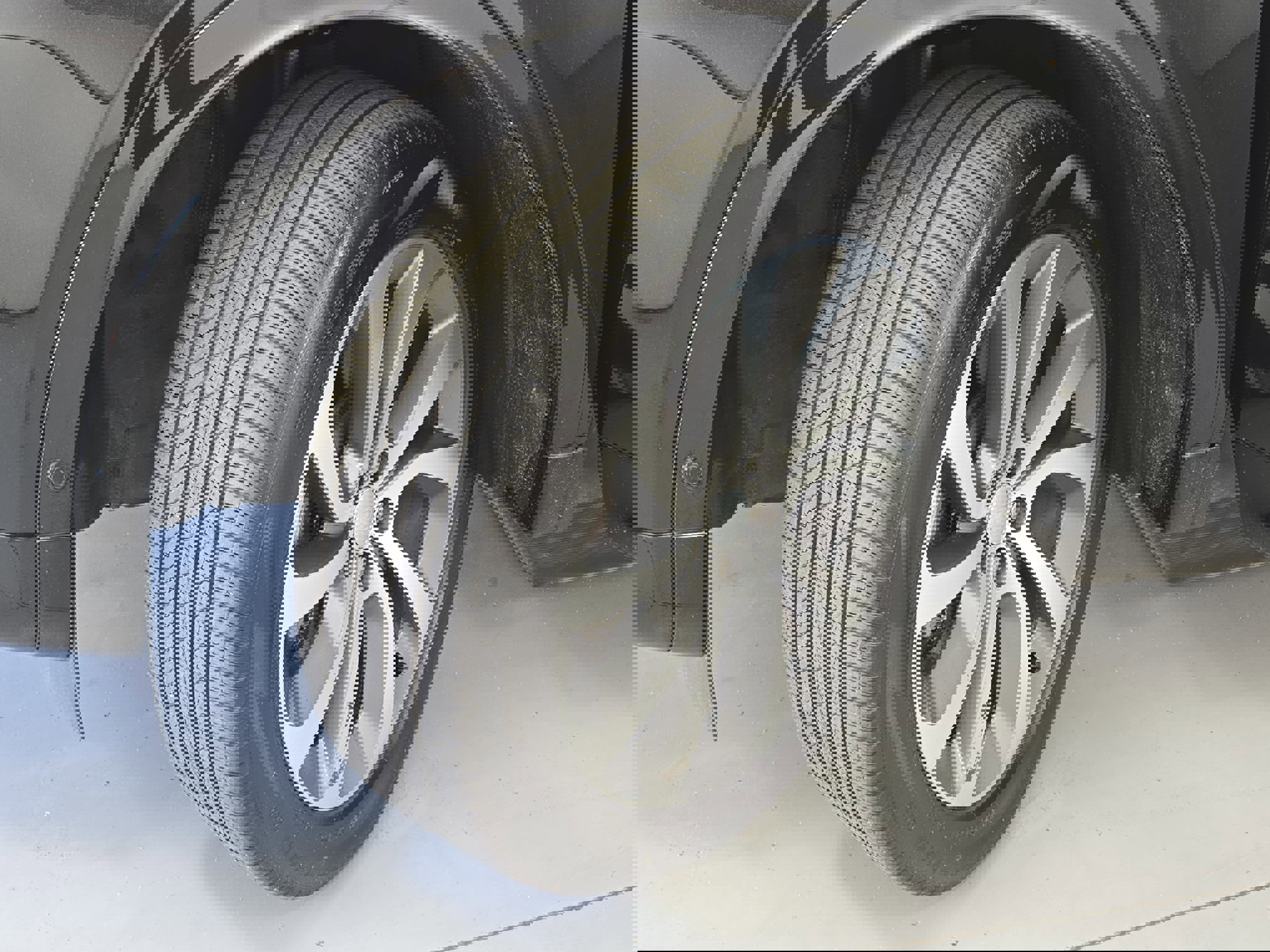 Certified 2024 Land Rover Discovery Sport S image 33