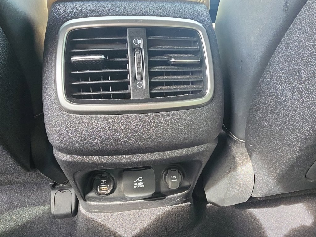 Used 2017 Kia Sorento SX AWD/4WD image 22