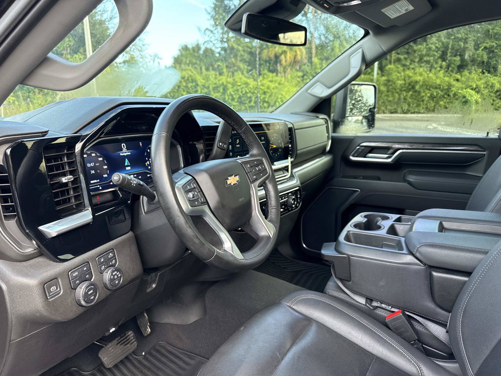 Used 2024 Chevrolet Silverado 2500 LTZ AWD/4WD image 21
