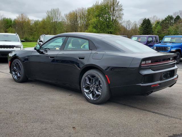 New 2026 Dodge Charger R/T w/ Blacktop Package AWD/4WD image 4