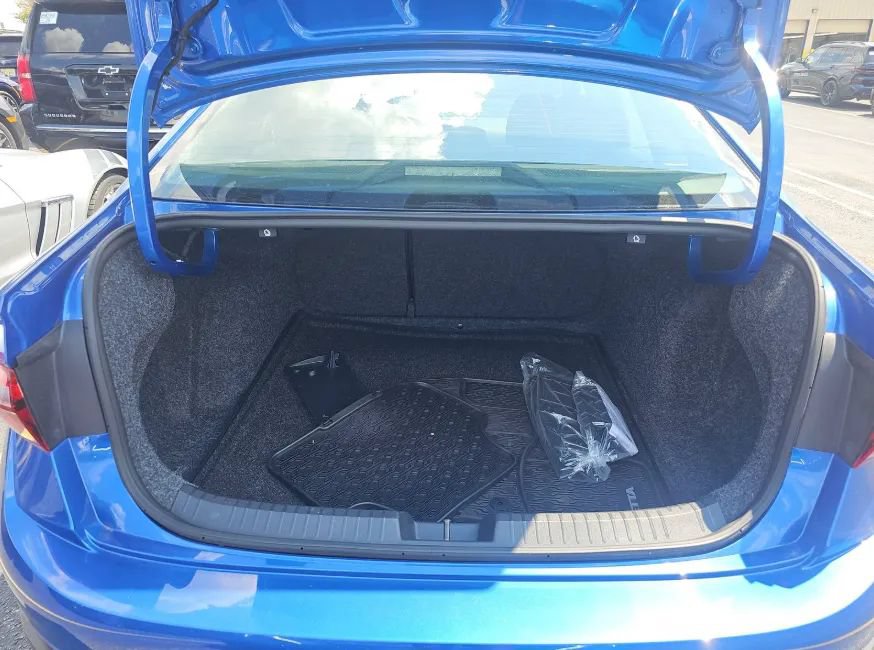 Used 2023 Volkswagen Jetta S FWD image 7