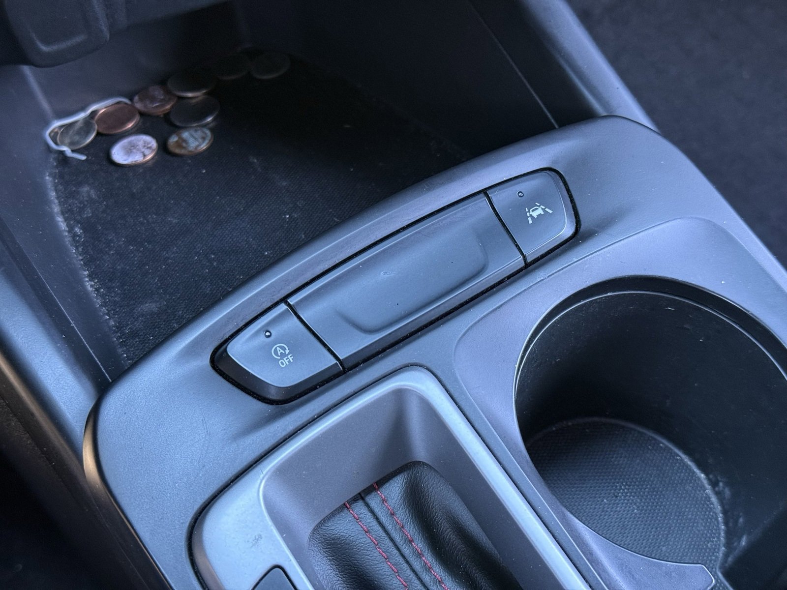 Used 2024 Chevrolet Trax RS w/ Sunroof Package image 19