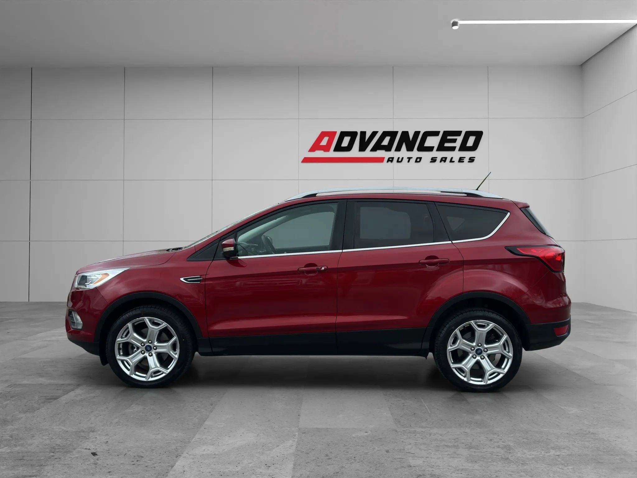 Used 2019 Ford Escape Titanium AWD/4WD image 7