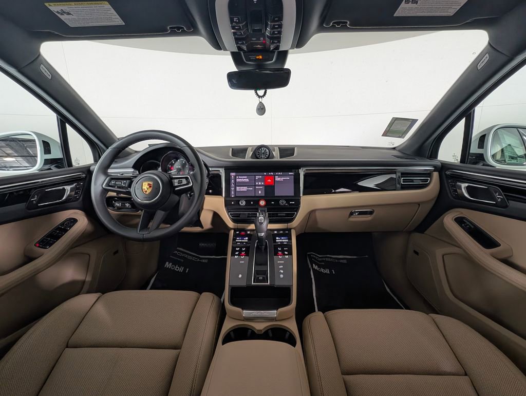 New 2026 Porsche Macan image 20