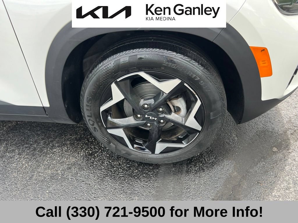 Certified 2024 Kia Seltos EX FWD image 22