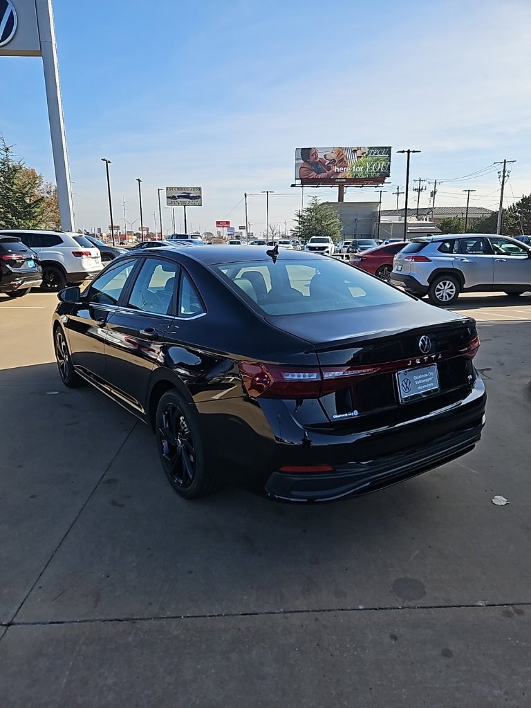 New 2026 Volkswagen Jetta SE image 7
