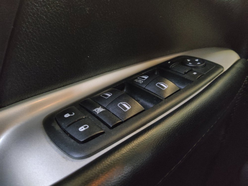 Used 2019 Dodge Journey SE w/ Blacktop Package FWD image 27