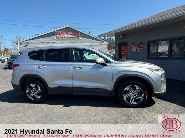 Used 2021 Hyundai Santa Fe SE w/ Cargo Package AWD/4WD image 2
