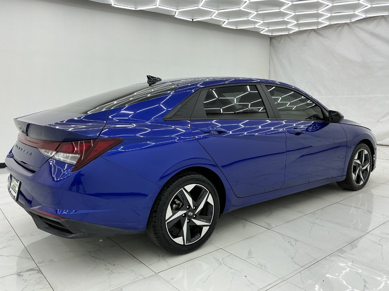Used 2023 Hyundai Elantra SEL w/ Convenience Package FWD image 11