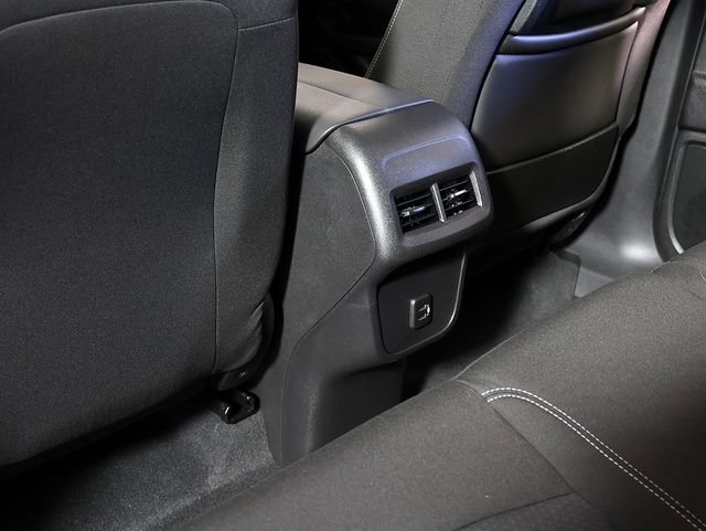 Used 2023 GMC Terrain SLE w/ Driver Convenience Package AWD/4WD image 15