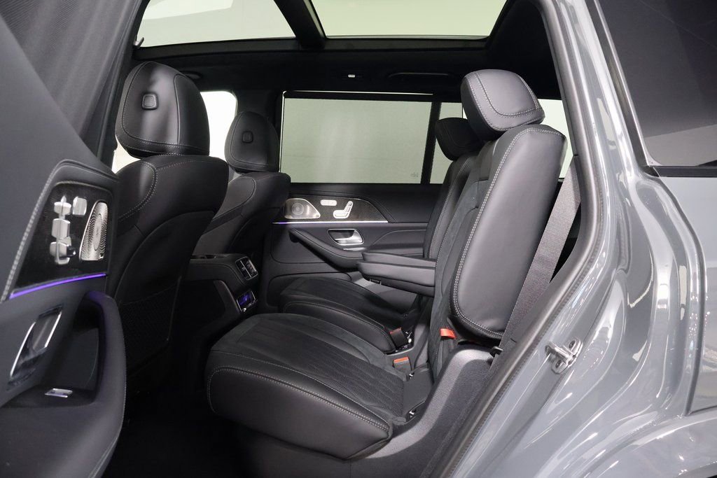 New 2026 Mercedes-Benz GLS 63 AMG 4MATIC image 6