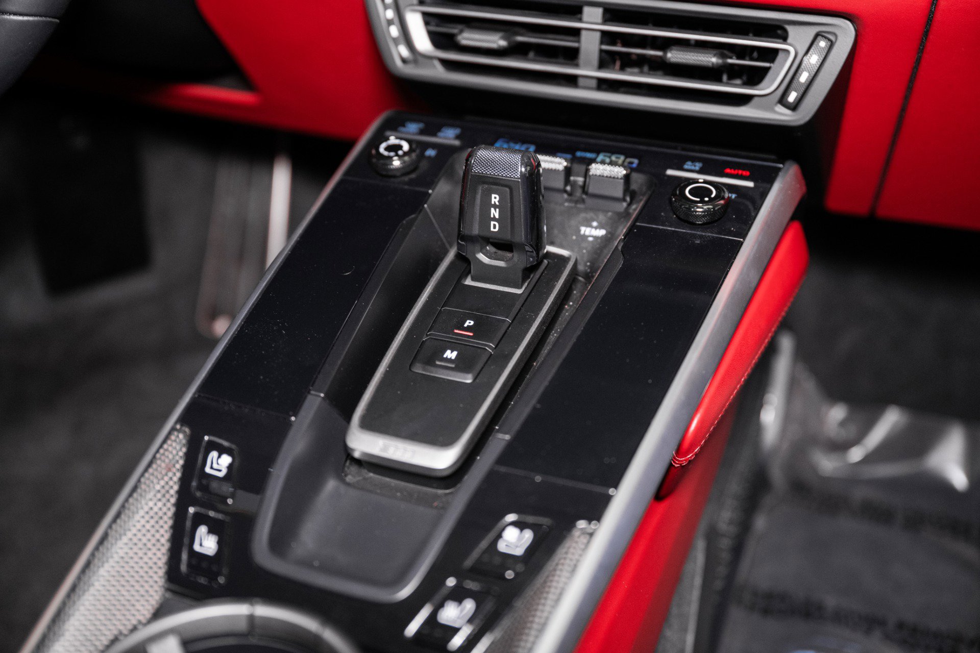 Used 2022 Porsche 911 Turbo S image 37