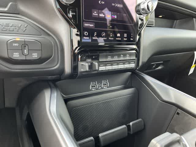 New 2026 RAM 3500 Big Horn AWD/4WD image 25
