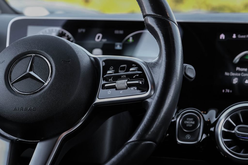 Used 2021 Mercedes-Benz GLA 250 image 17