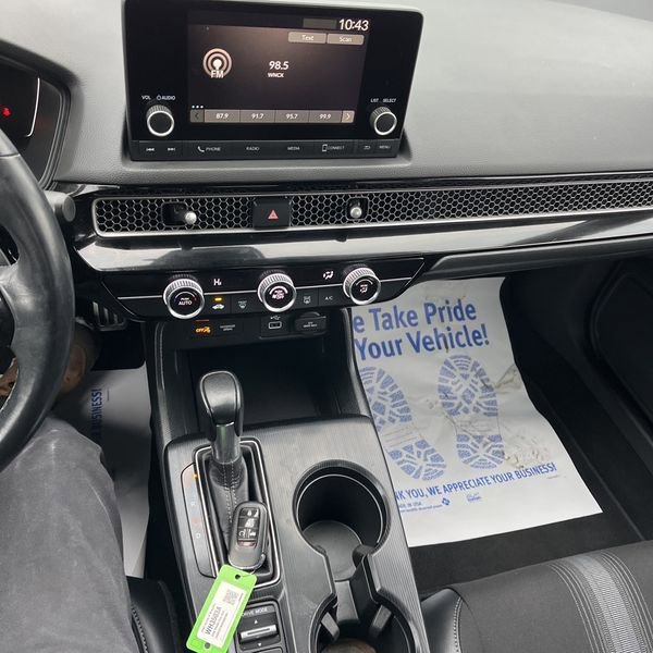 Used 2024 Honda Civic Sport image 29