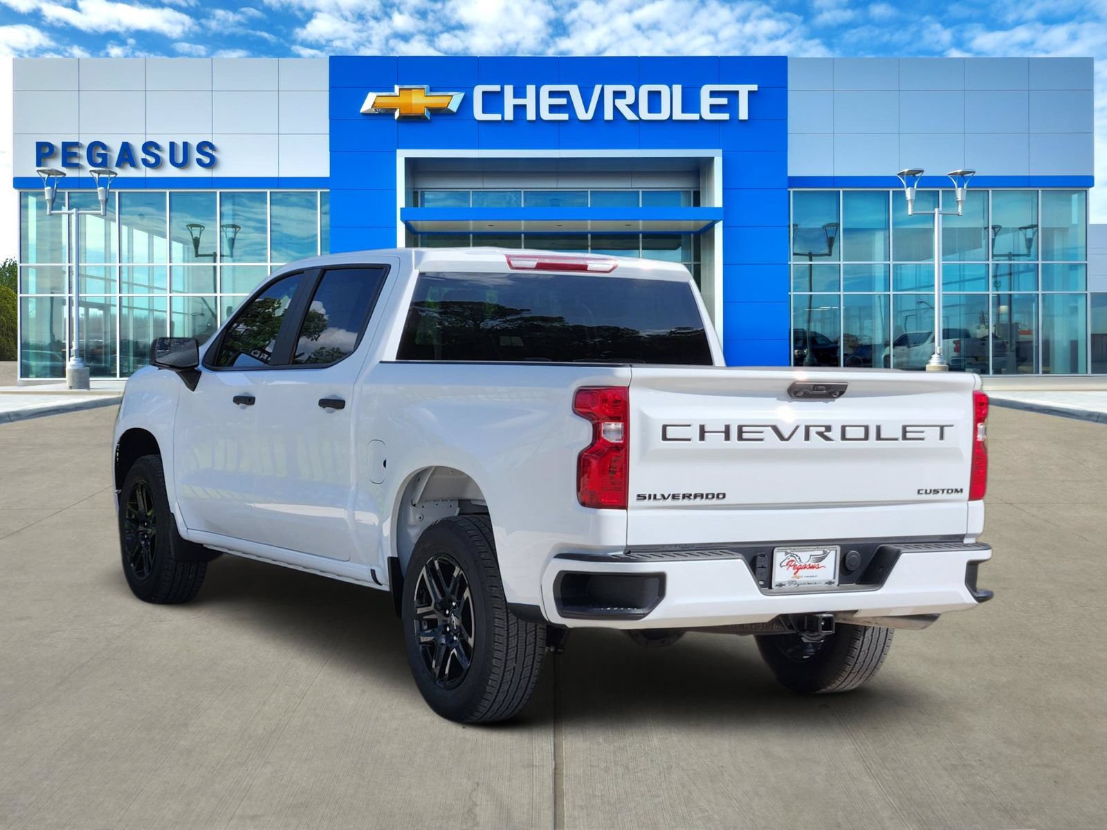 New 2026 Chevrolet Silverado 1500 Custom w/ LPO, Dark Essentials Package RWD image 4