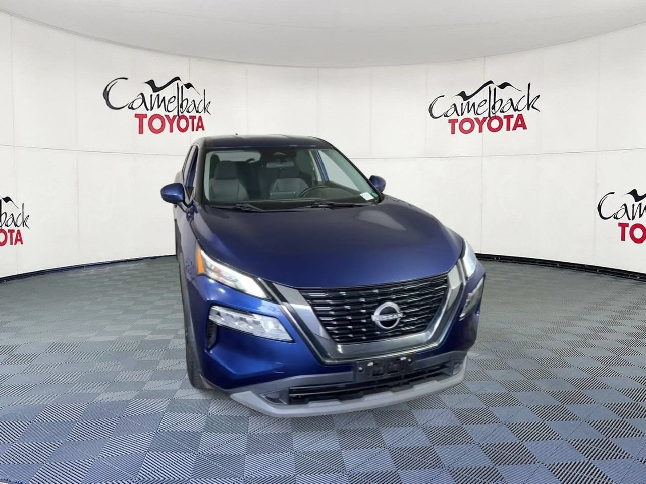 Used 2022 Nissan Rogue SV AWD/4WD image 6