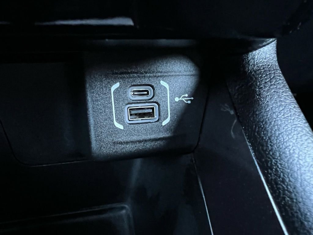 Used 2024 Jeep Compass Sport image 32