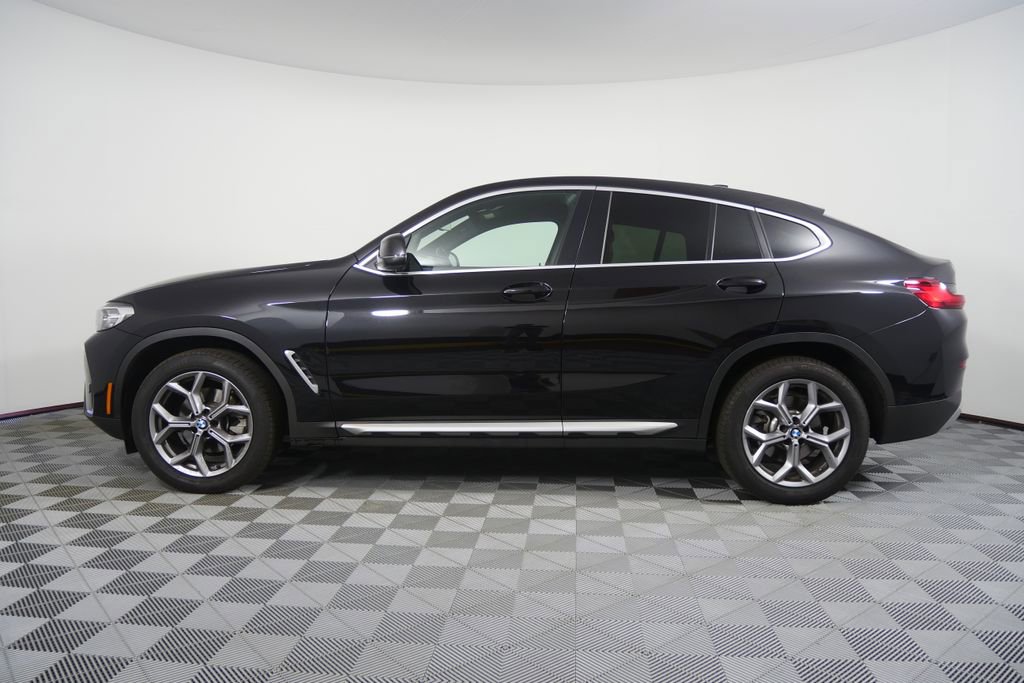 Certified 2025 BMW X4 xDrive30i image 6
