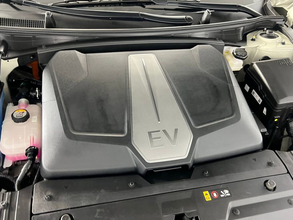 Used 2023 Kia EV6 Wind w/ Wind Technology Package image 34