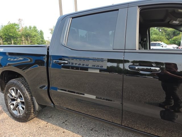 Used 2024 Chevrolet Silverado 1500 LT AWD/4WD image 33