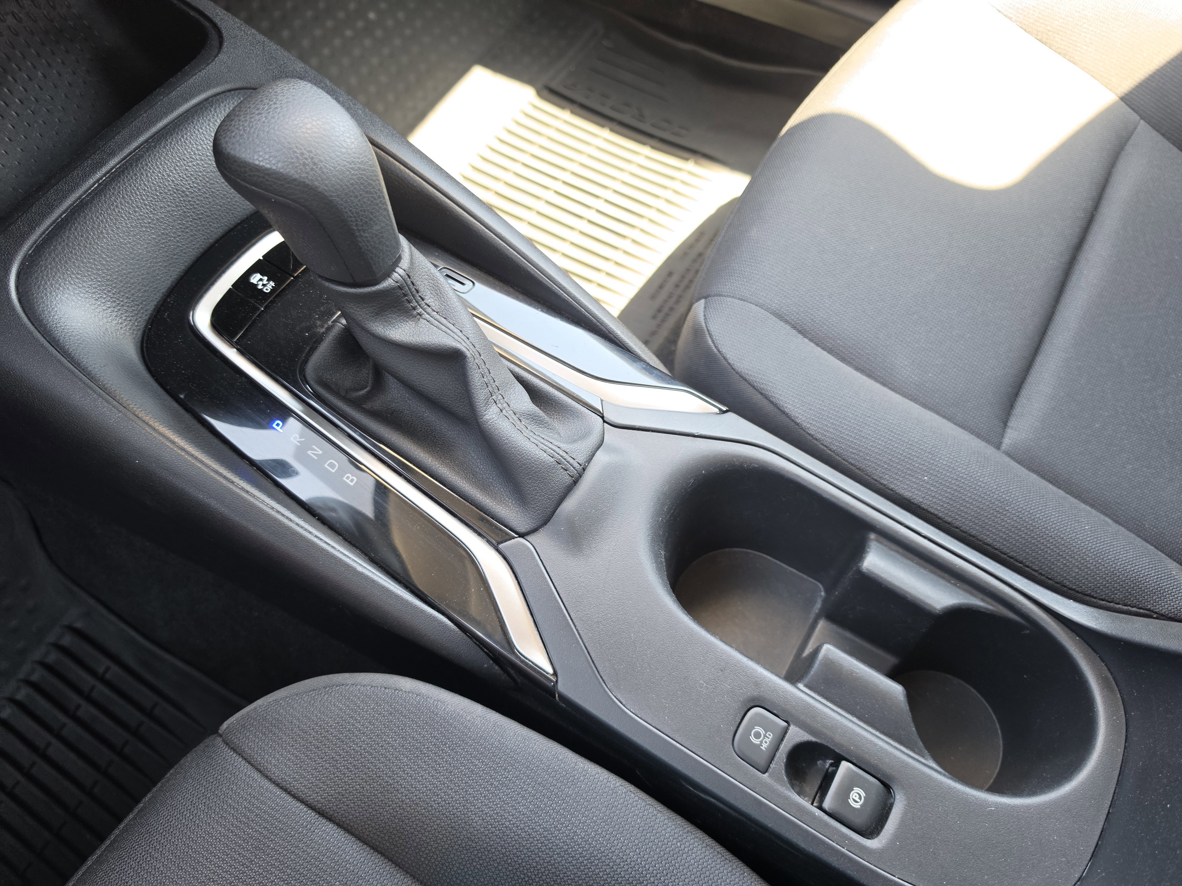 Used 2023 Toyota Corolla LE FWD image 22