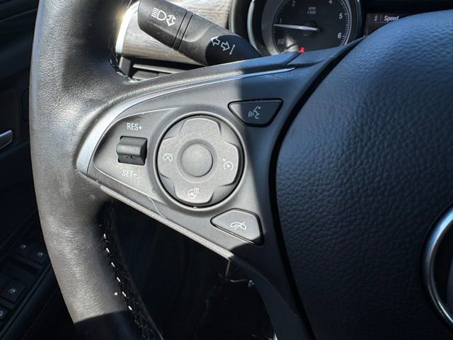 Used 2019 Buick Envision Essence FWD image 18
