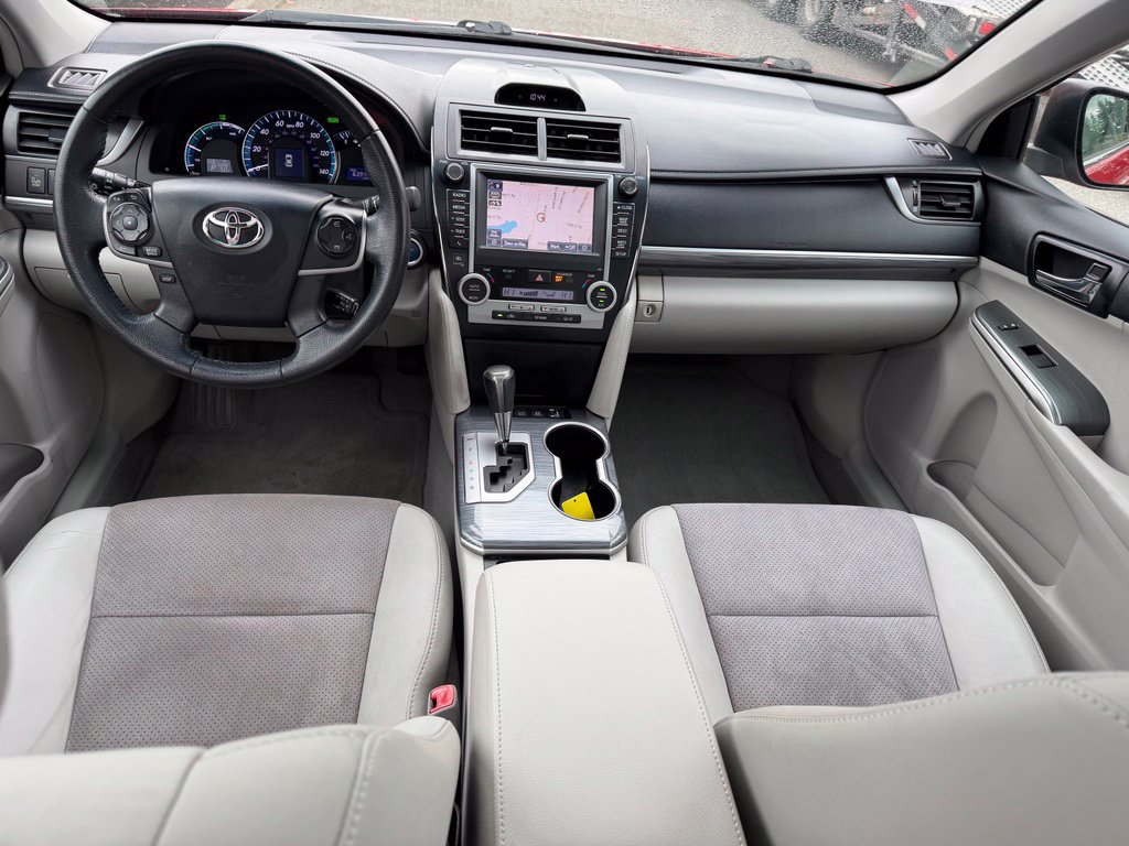 Used 2012 Toyota Camry XLE w/ Leather Pkg FWD image 19