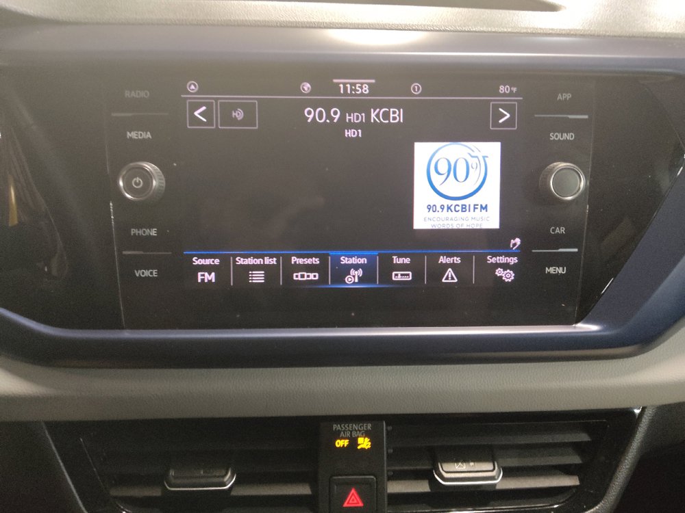 Used 2022 Volkswagen Taos SE FWD image 25