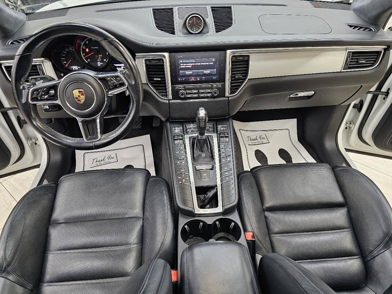 Used 2017 Porsche Macan Turbo AWD/4WD image 30