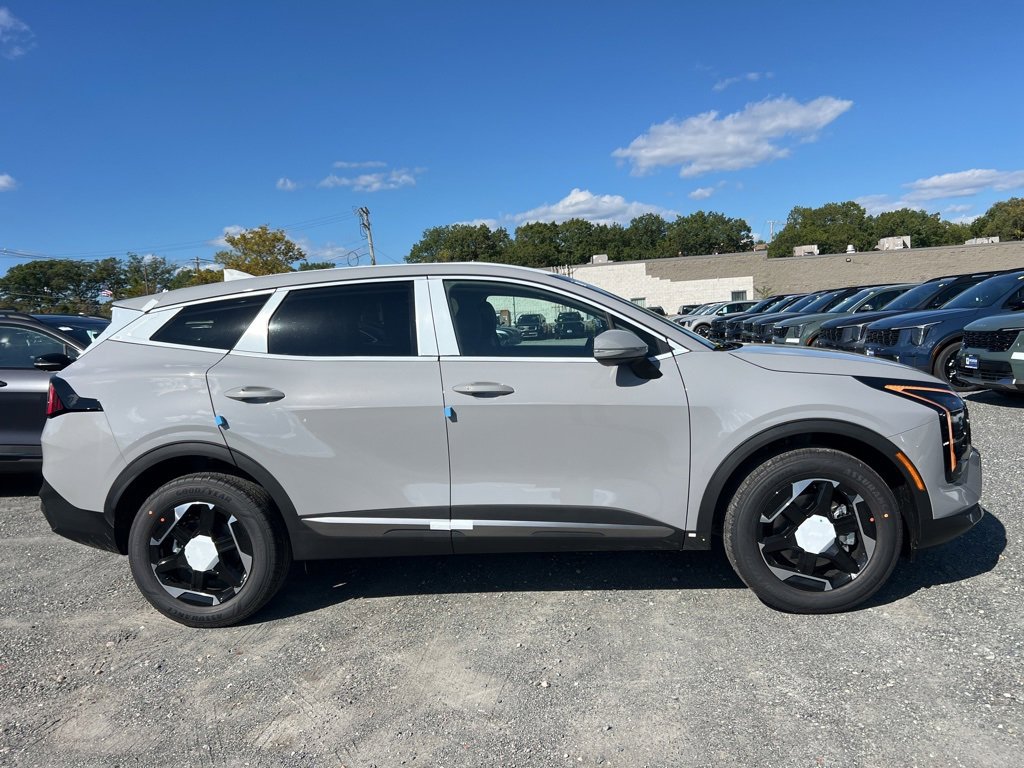 New 2026 Kia Sportage S image 4