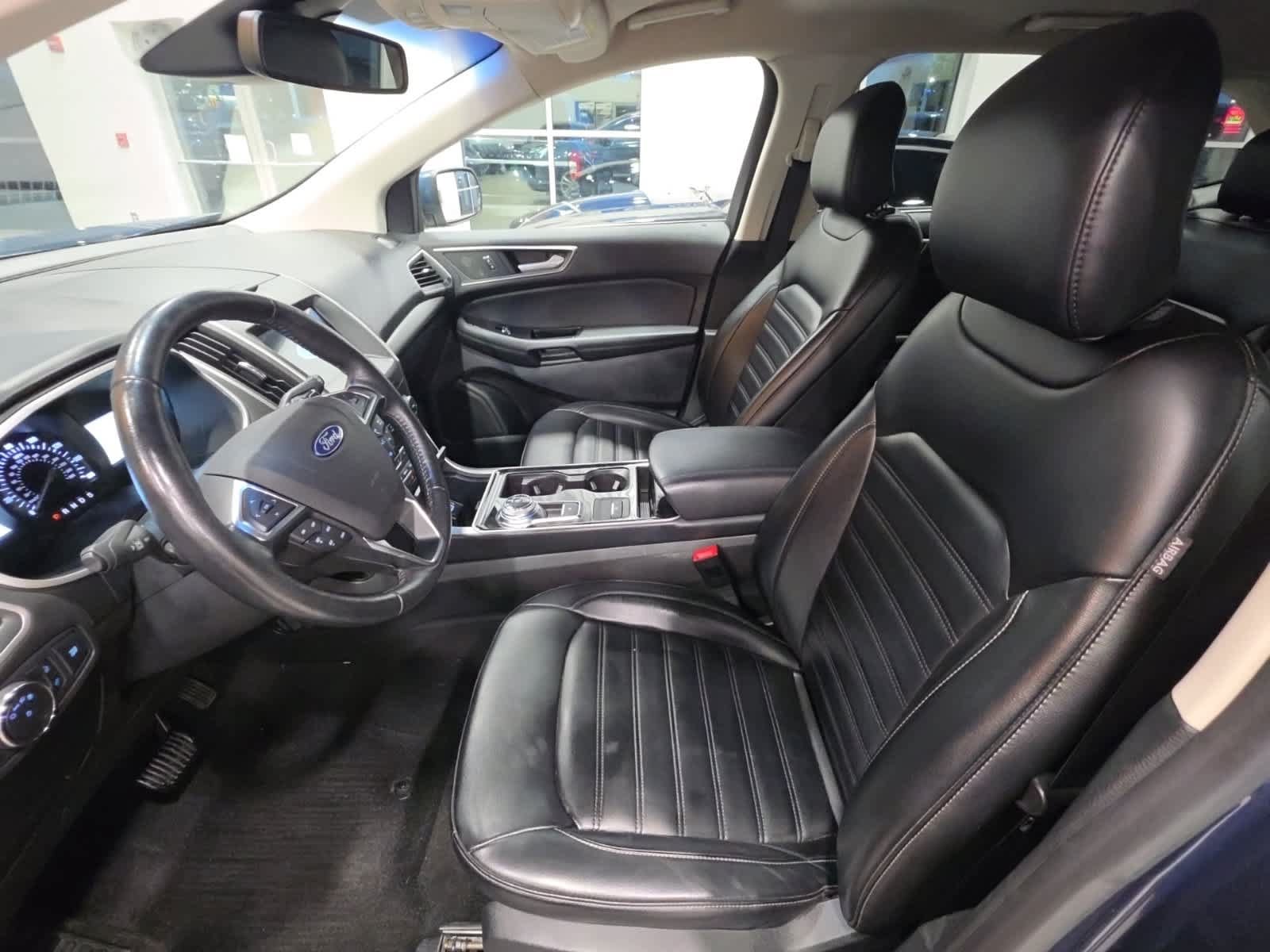 Used 2019 Ford Edge SEL w/ Equipment Group 201A AWD/4WD image 17