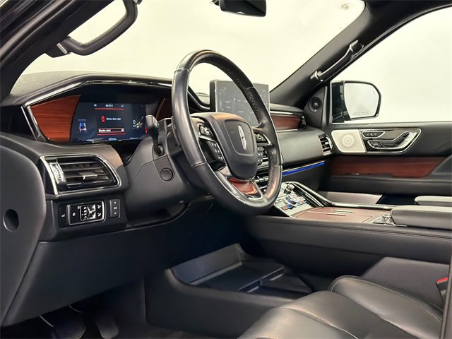 Certified 2023 Lincoln Navigator L Reserve image 18