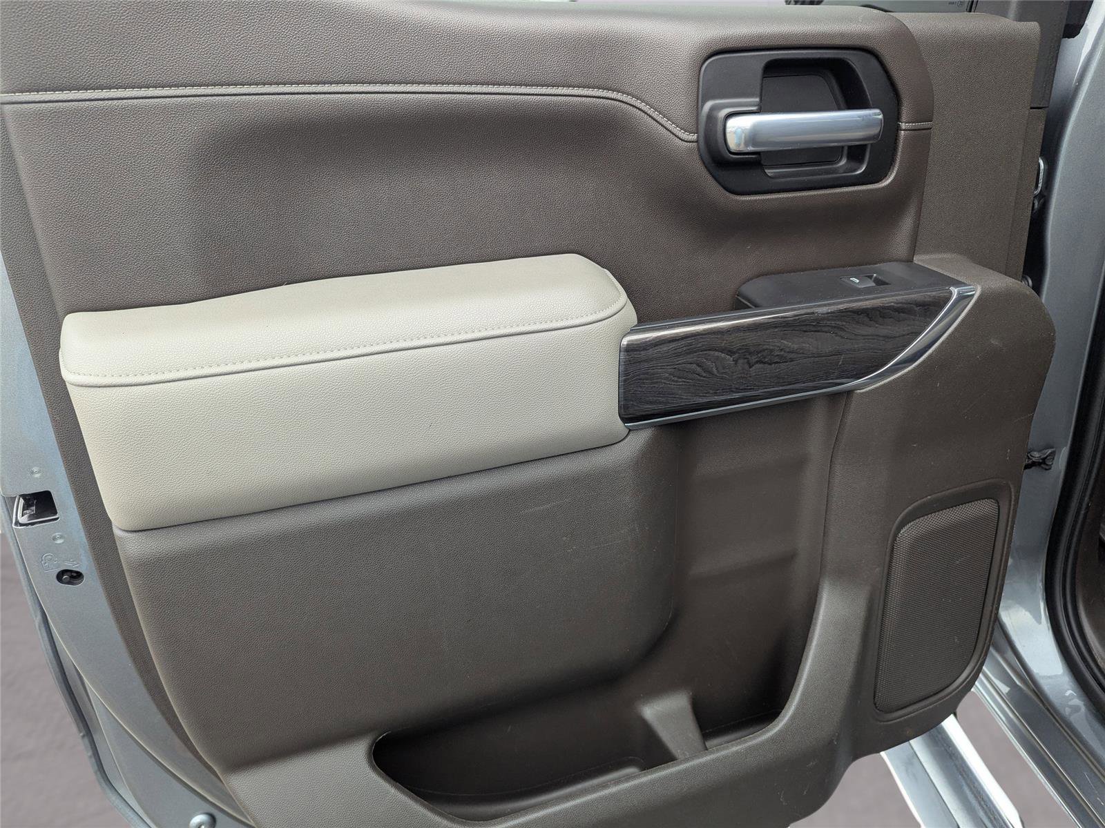 Used 2021 Chevrolet Silverado 1500 LTZ image 13