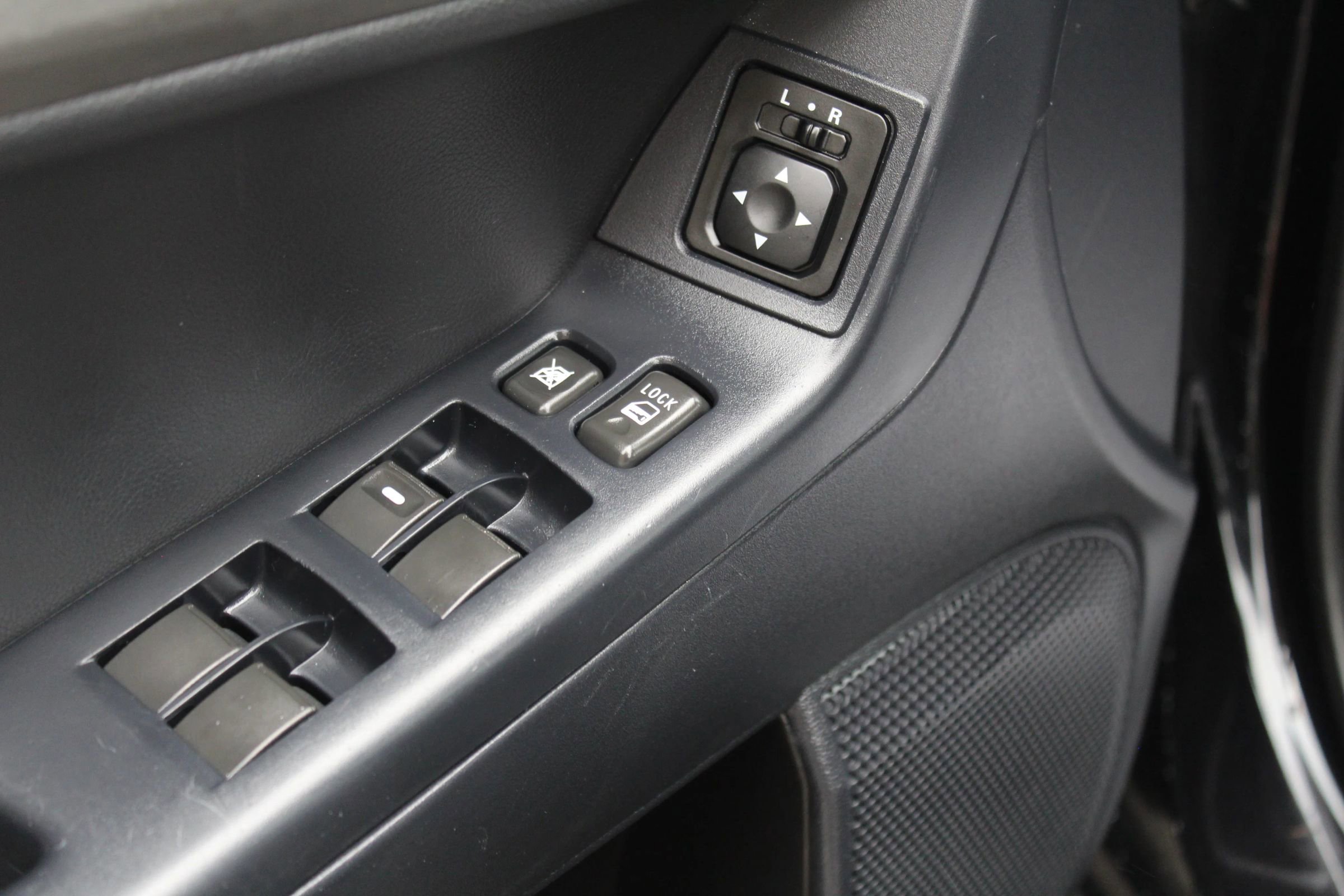 Used 2014 Mitsubishi Lancer SE image 23