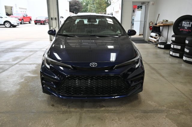 New 2026 Toyota Corolla SE w/ SE Premium Package FWD image 2
