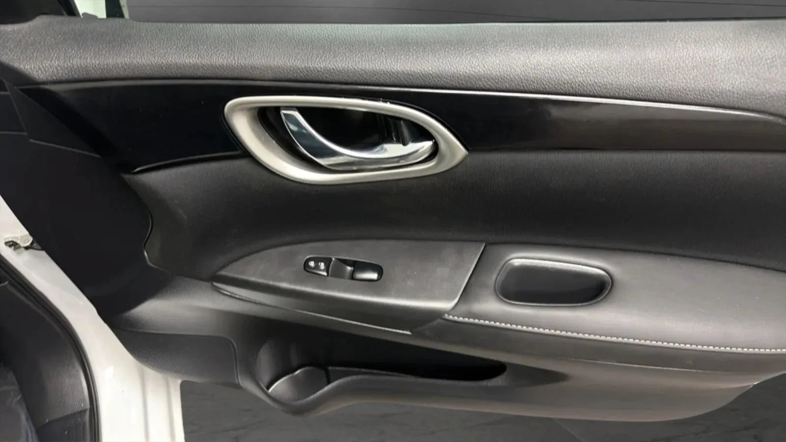 Used 2019 Nissan Sentra SV FWD image 24