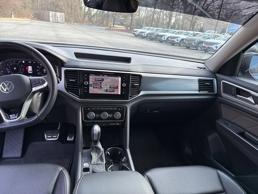 Used 2023 Volkswagen Atlas SEL R-Line image 21
