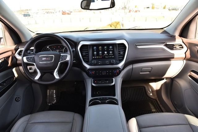 Used 2023 GMC Acadia SLT image 7