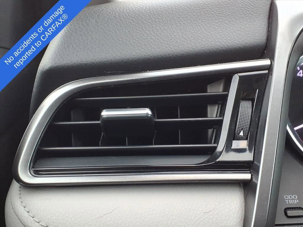 Used 2019 Toyota Camry SE image 29