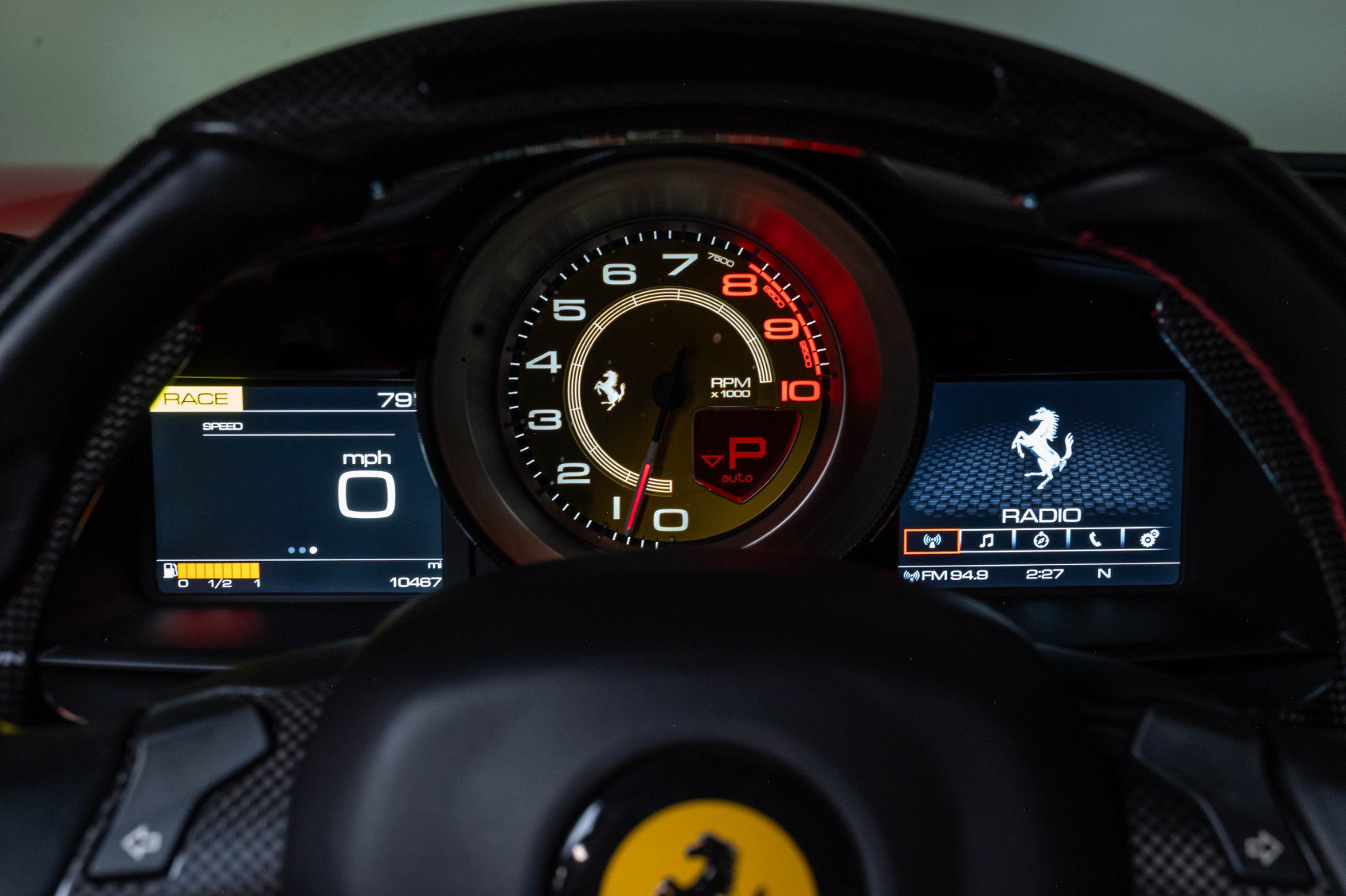 Used 2018 Ferrari 488 GTB RWD image 17