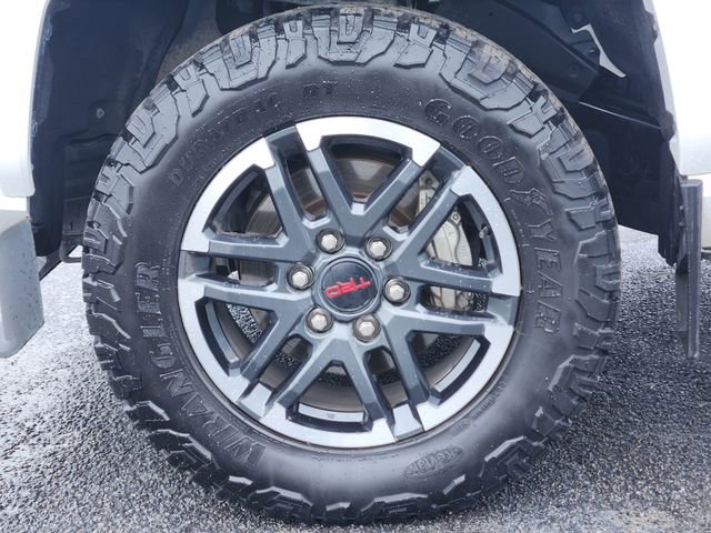Certified 2024 Toyota Tacoma TRD Sport AWD/4WD image 8