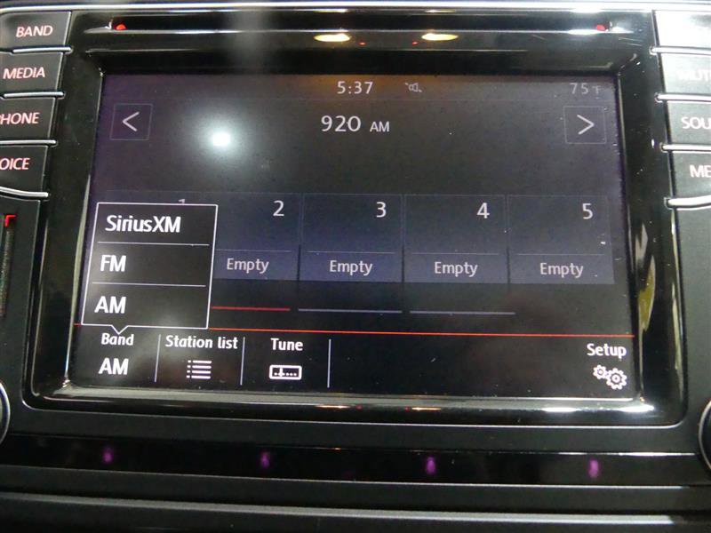 Used 2017 Volkswagen Jetta SE FWD image 40