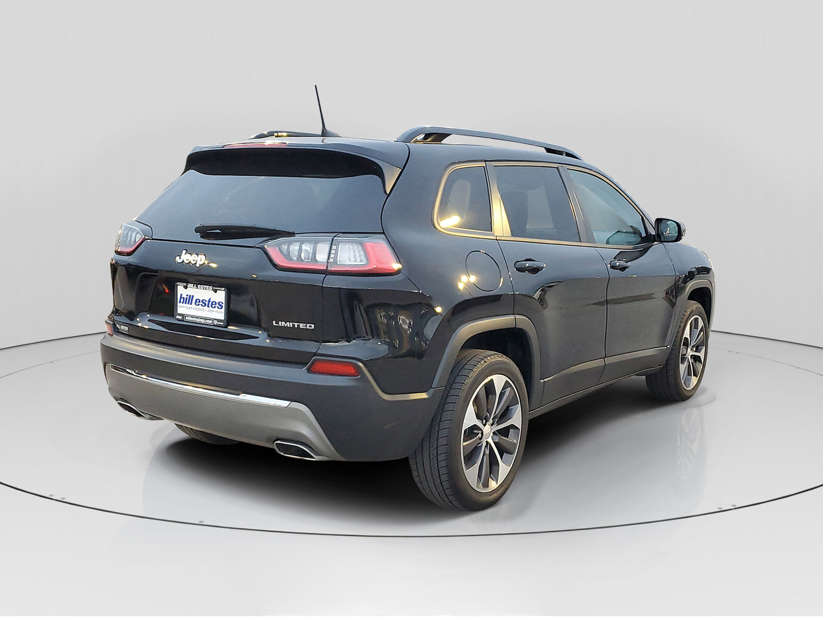 Used 2022 Jeep Cherokee Limited w/ Elite Package image 4