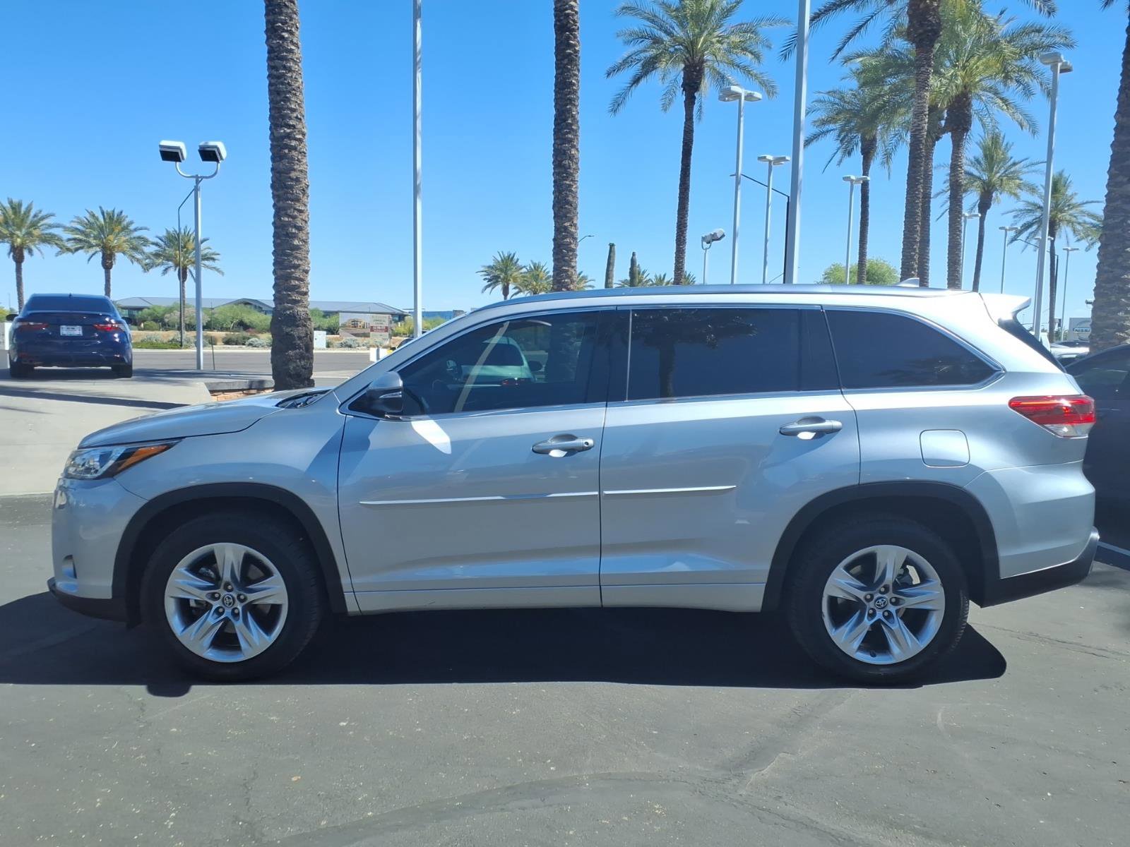 Certified 2017 Toyota Highlander Limited image 7