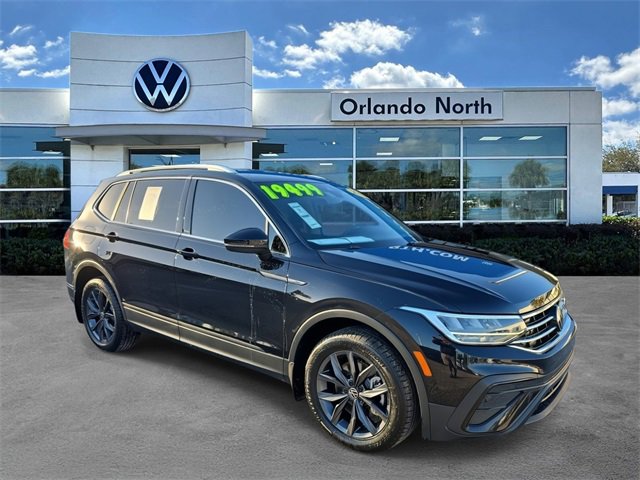 Used 2022 Volkswagen Tiguan SE image 1